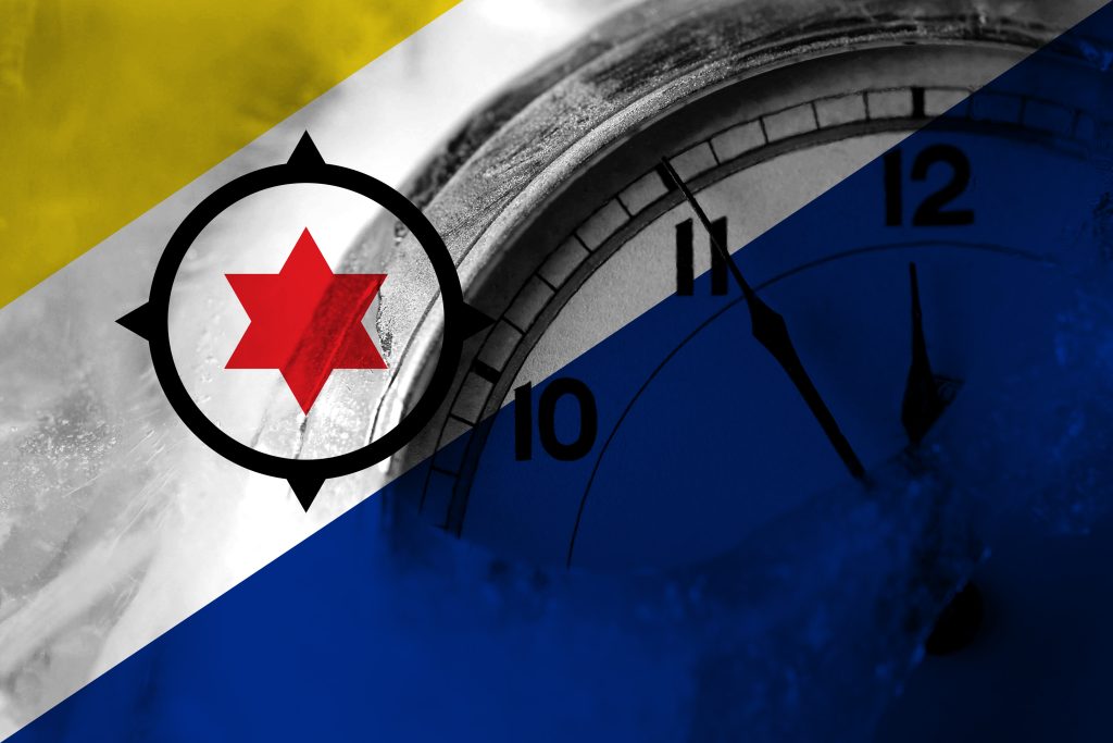 Bonairian Flag with time on Bonaire