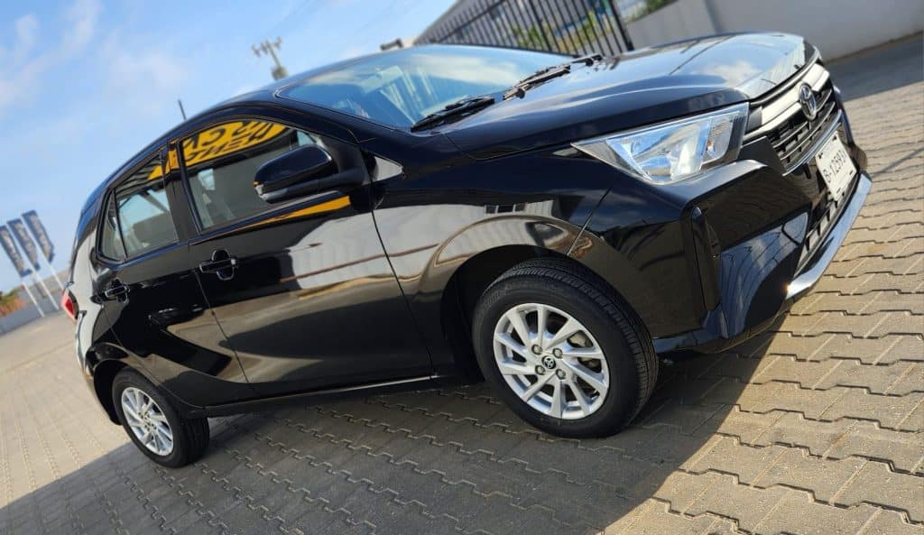 Toyota Agya front right